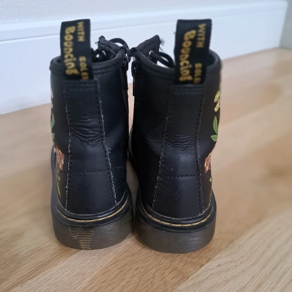 Dr. Martens Delaney Kids Black Floral Butterfly Leather Lace Up Zip Boots